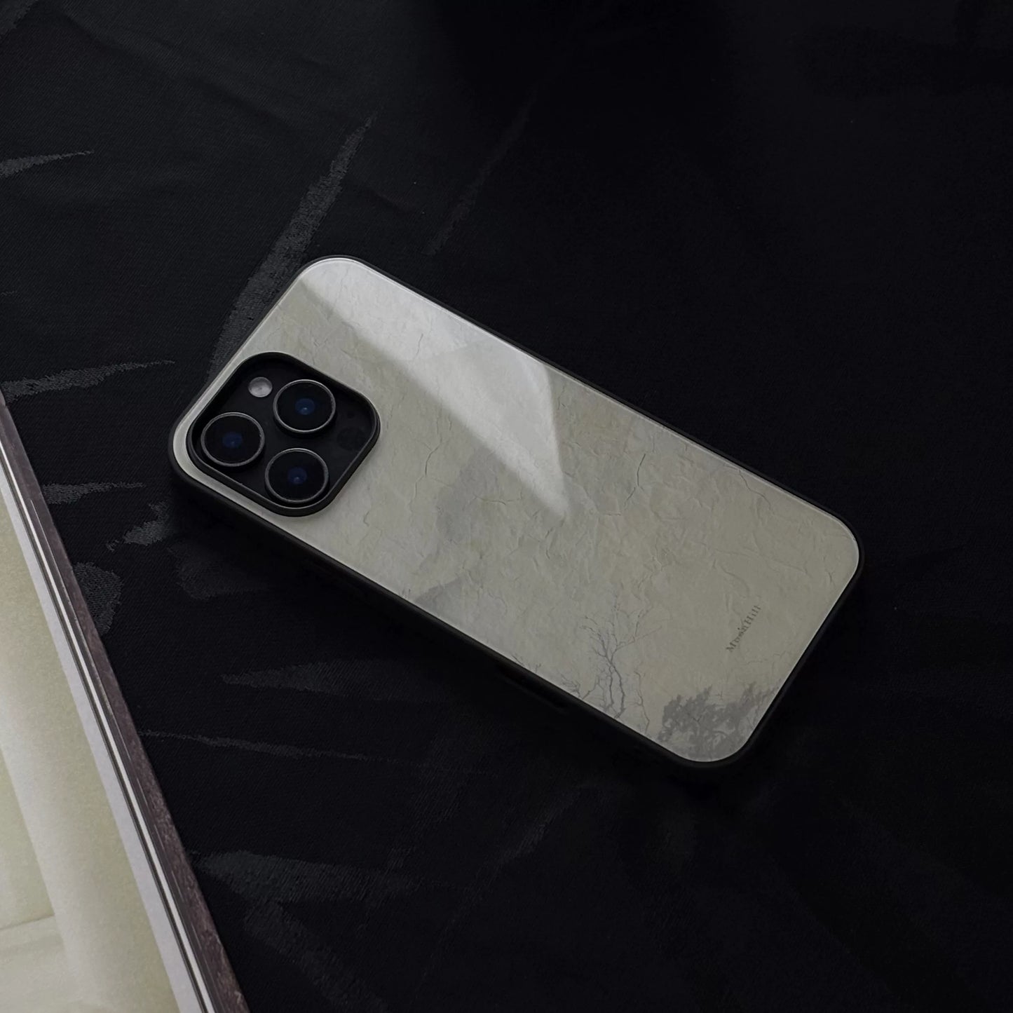 Pine trees on the mountain - Original high-end glass phone case