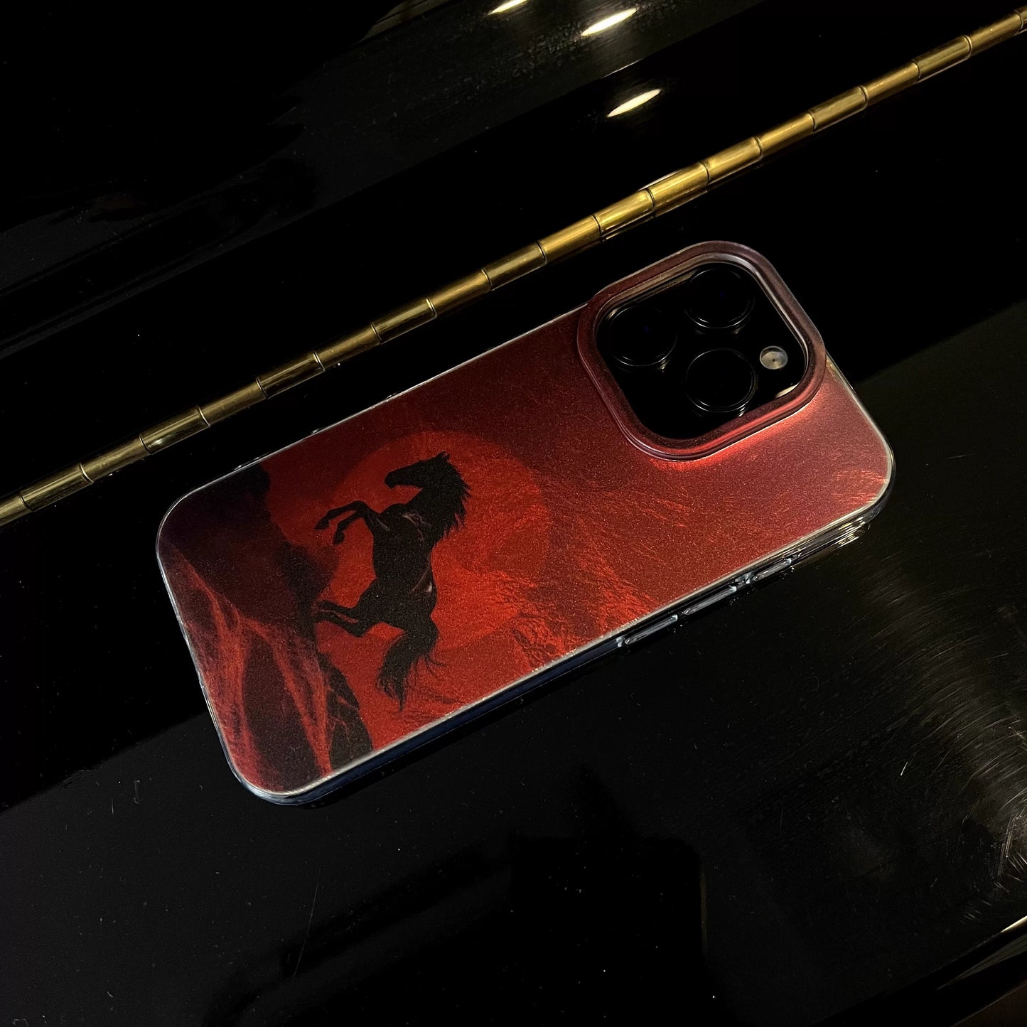 Leading the way! Red premium laser-etched drop-proof 15pm couple phone case for the Year of the Horse.