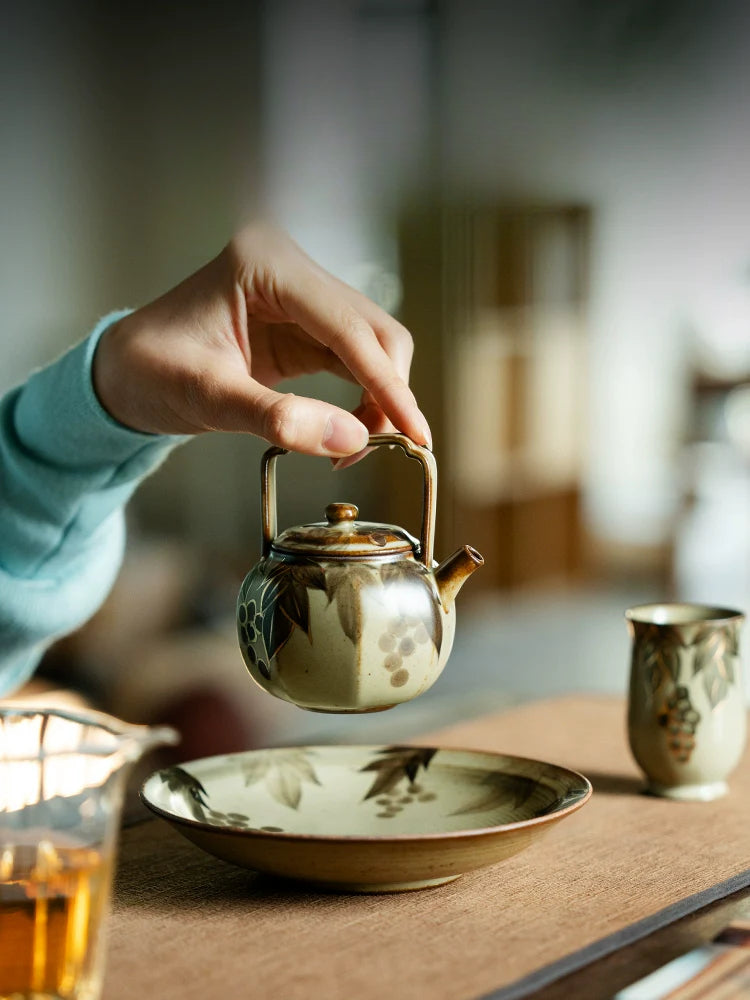 Octafoil Archaic Teapot with Blue-and-White Grapes and Gold Accents