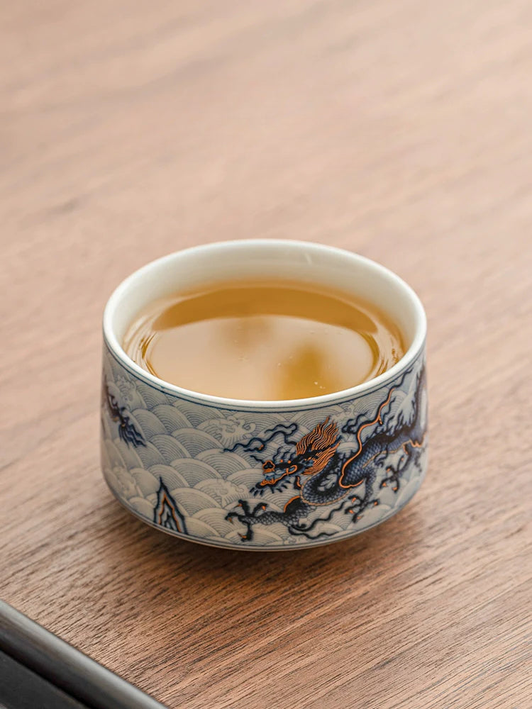 Blue-and-White Teacup Decorated with a Dragon