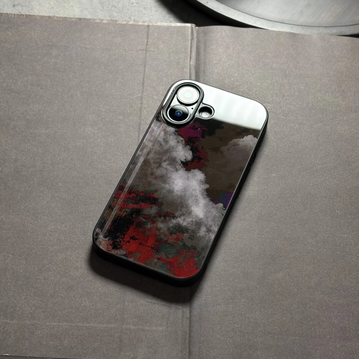 Red-tinted cloud pattern anti-slip full-coverage glass premium phone case
