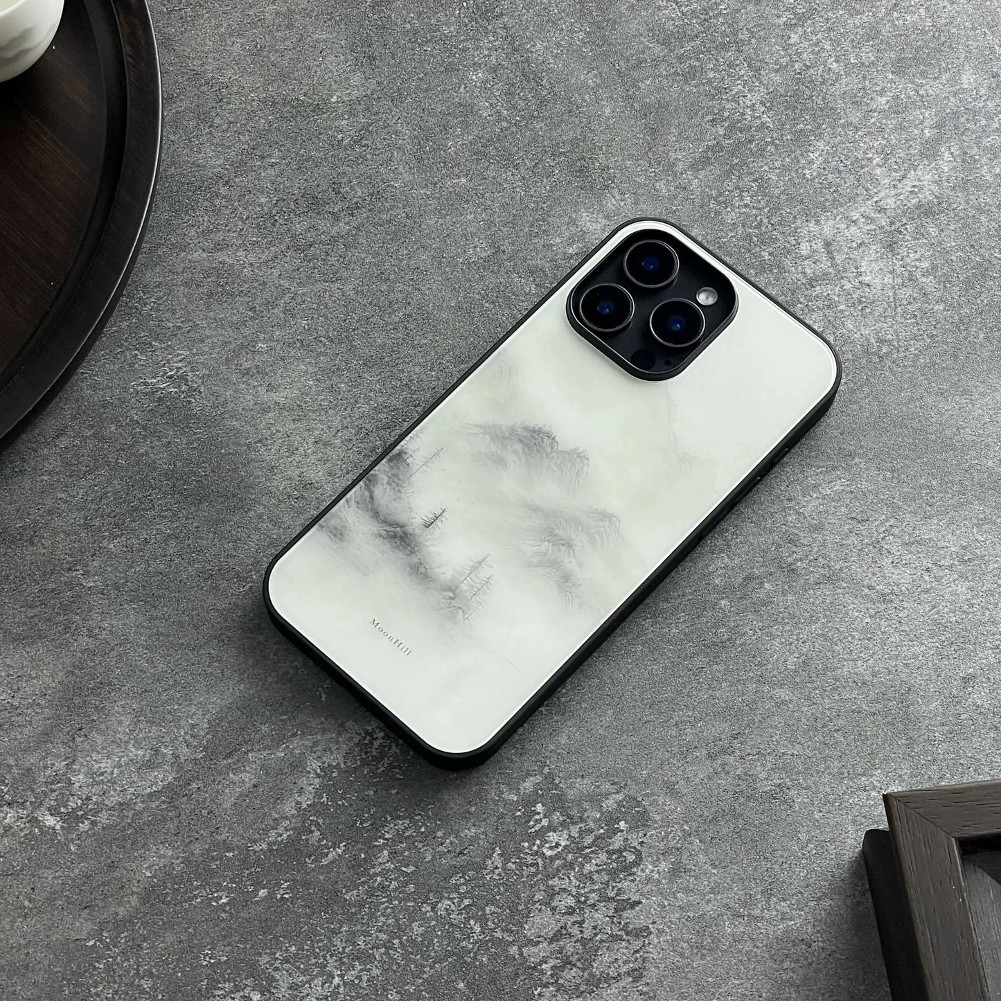 High-mountain cloud and mist pattern, anti-slip, full-coverage glass premium phone case