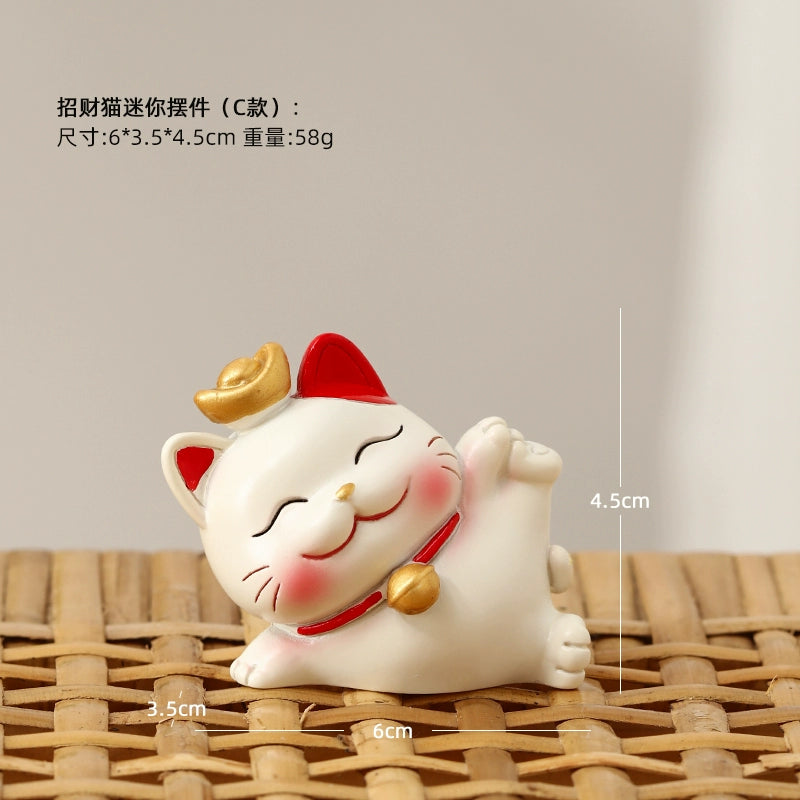 Fortune Cat Car Gadget Office Desktop Decoration
