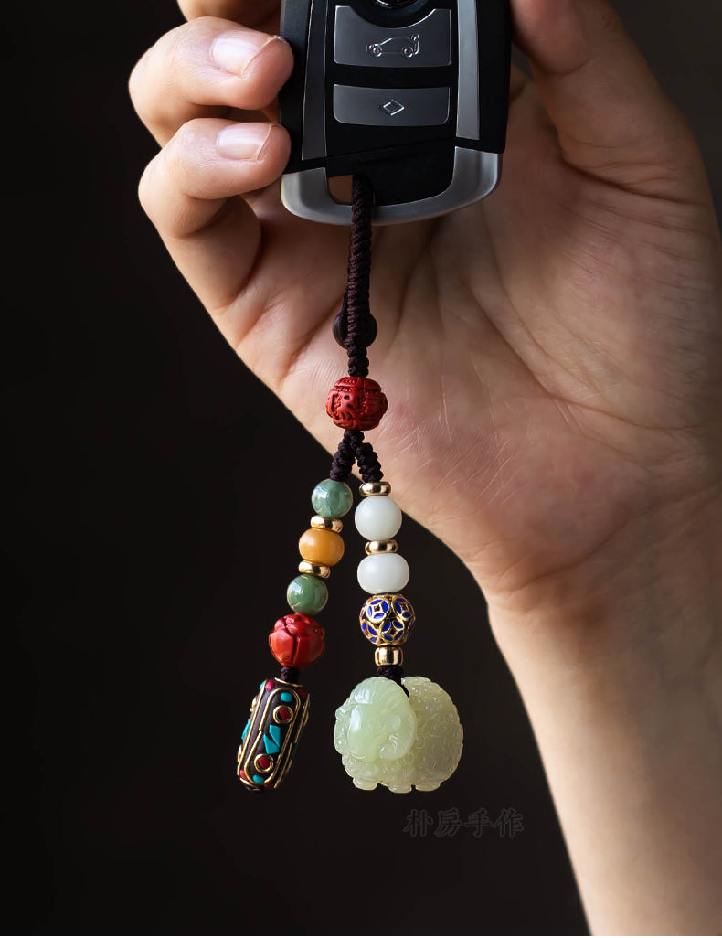 Natural Hetian Jade Zodiac Sheep Keychain