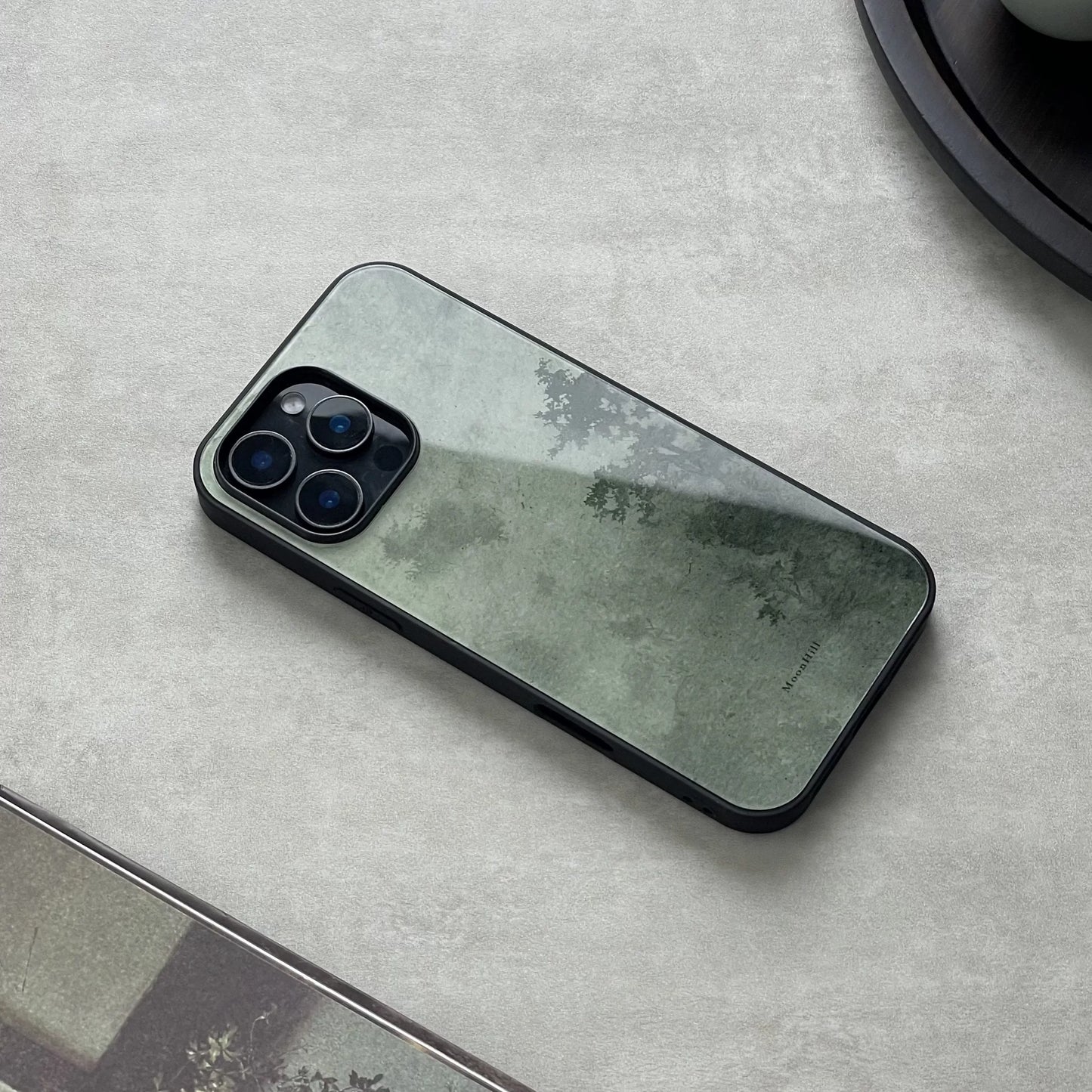 Abstract painting of pine trees in slumber, non-slip, full-coverage glass, original design, premium new phone case.