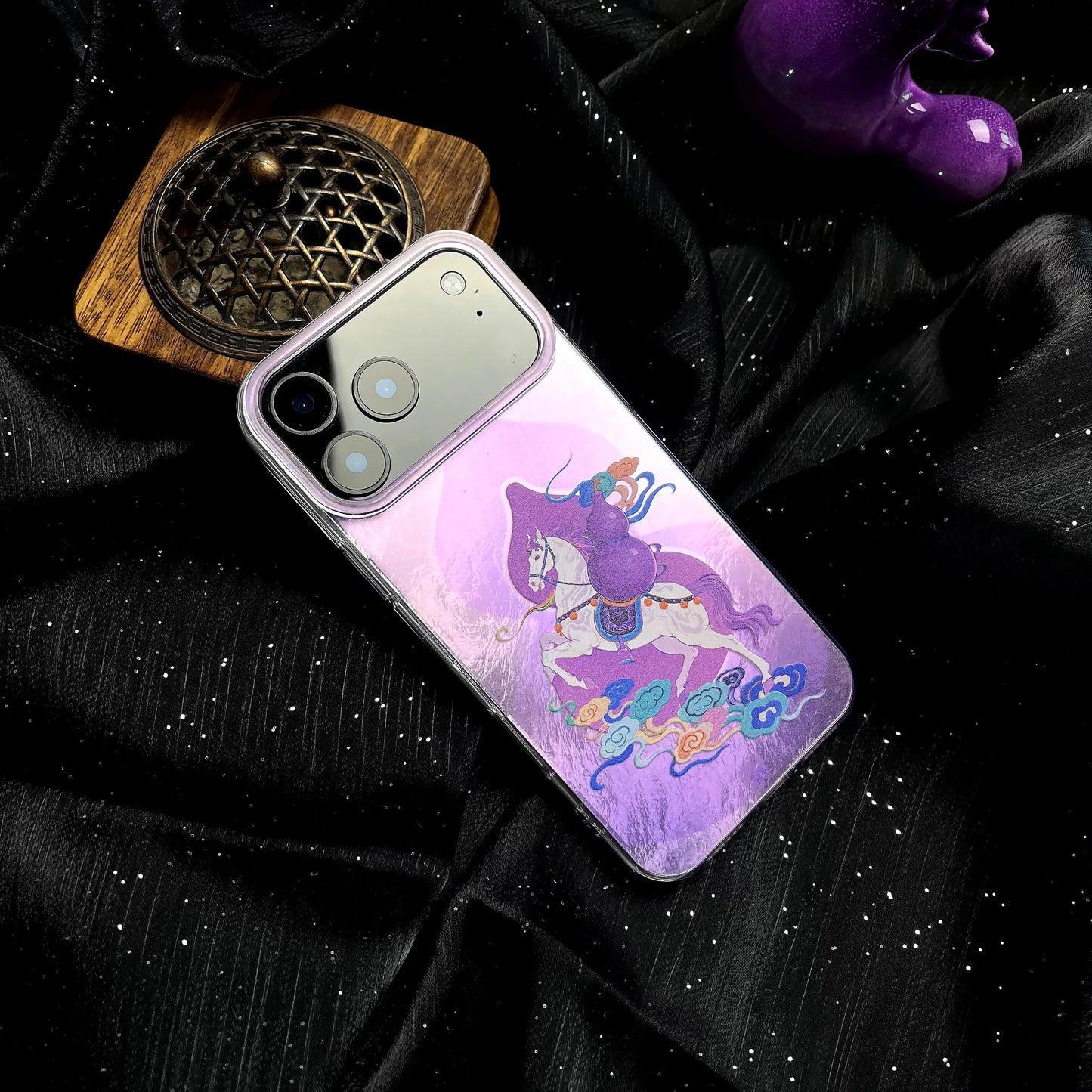 Good fortune is coming soon! Horse-themed laser-cut drop-proof premium phone case (15pm).