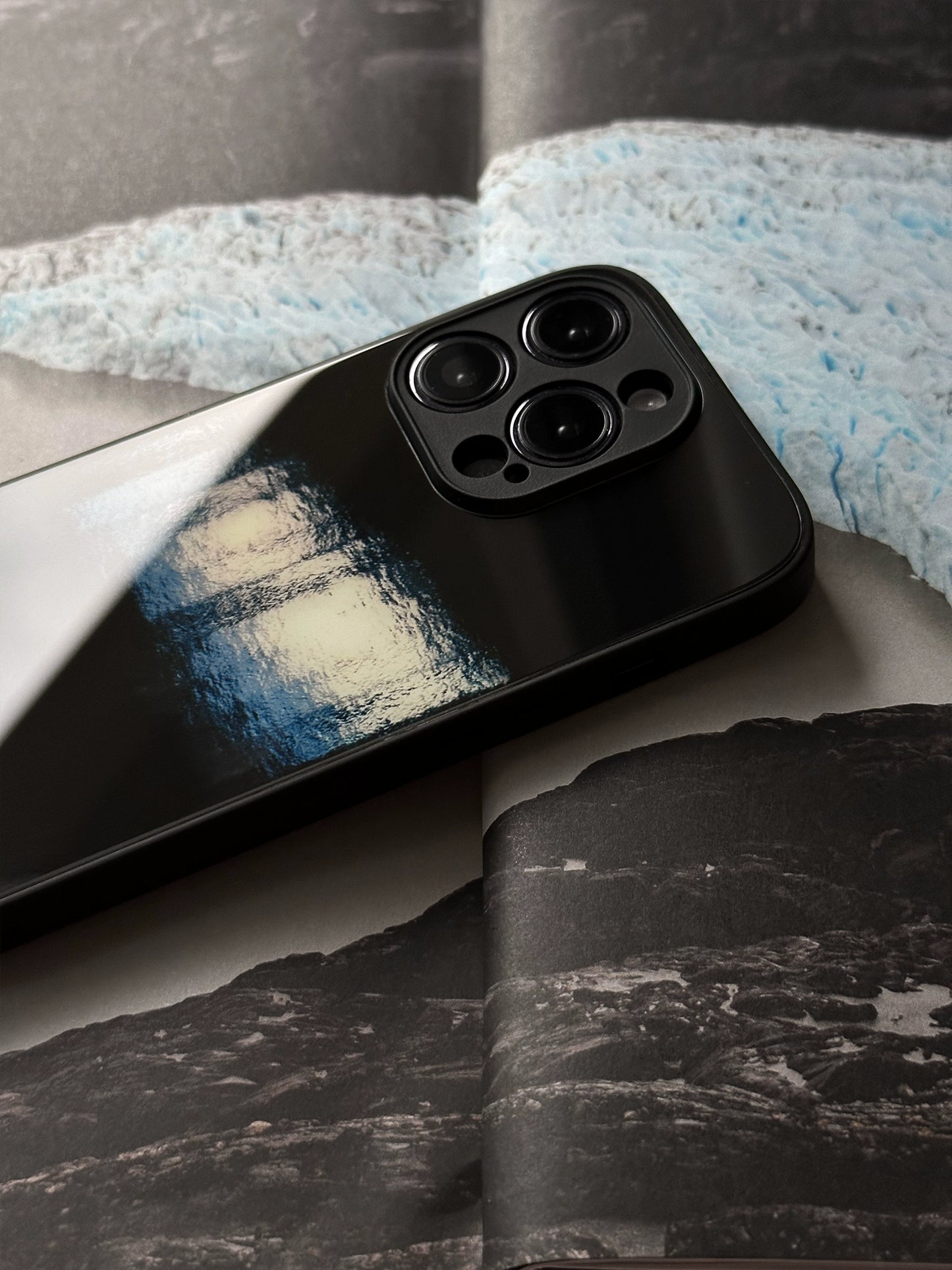 Night Studio Lake Shadow Black Phone Case