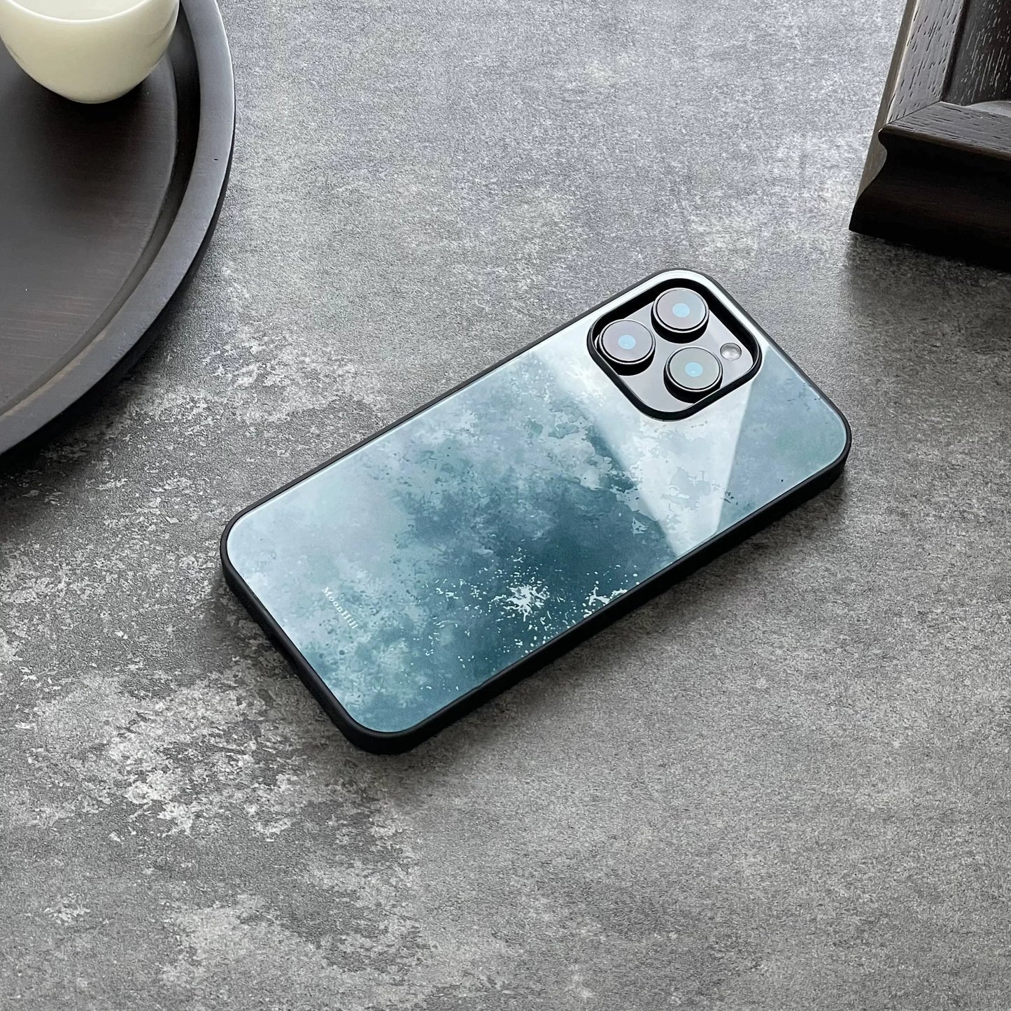 ray-blue cloudy pattern anti-slip full-coverage tempered glass premium phone case