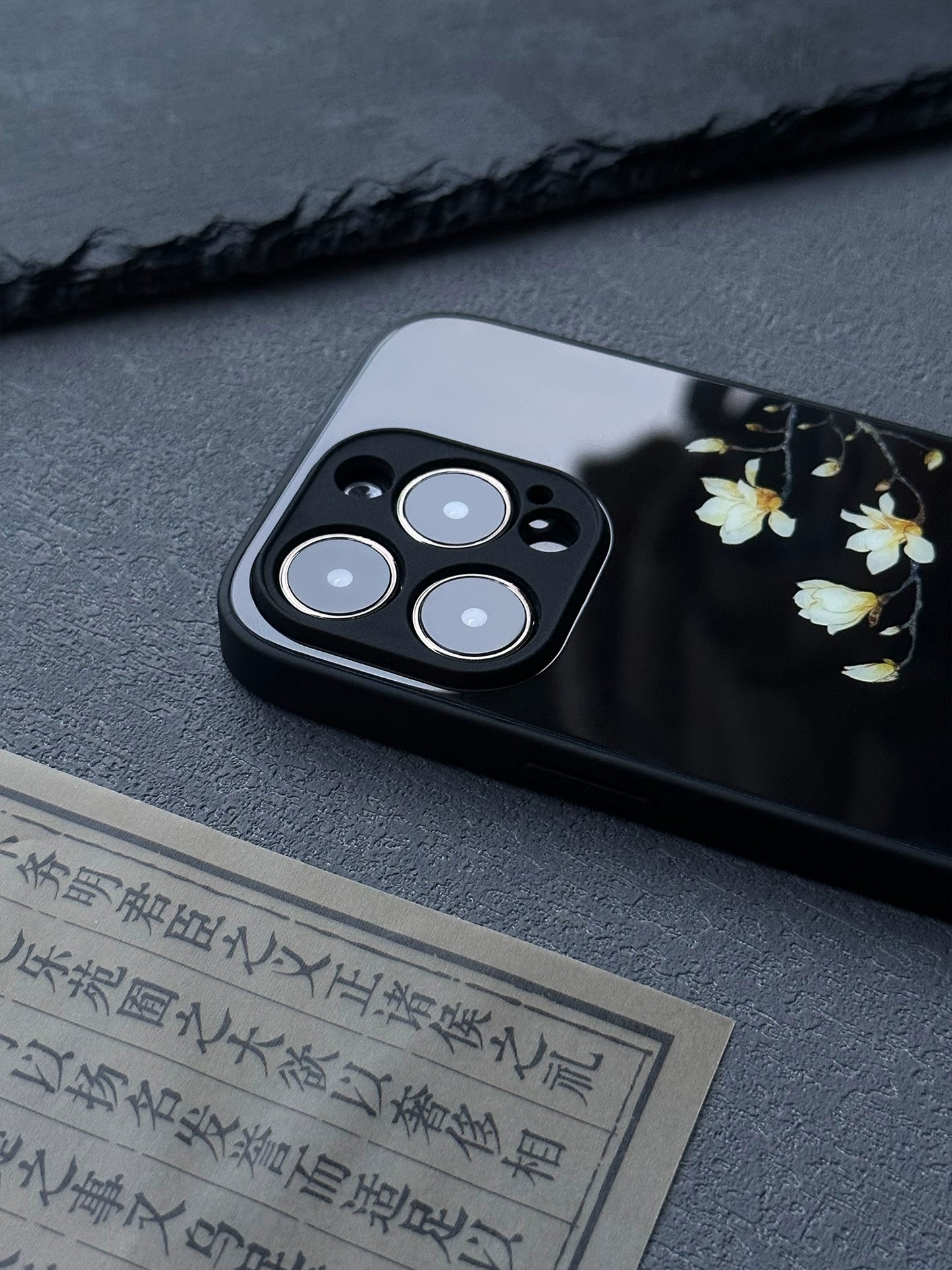 Night Studio White Magnolia Black Phone Case