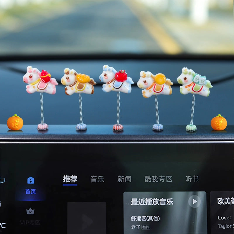 2026 New Year Car Dashboard Zodiac Horse Mini Figurine – New Year Gift