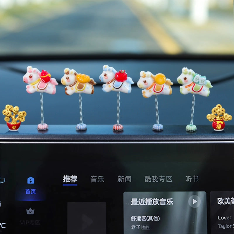2026 New Year Car Dashboard Zodiac Horse Mini Figurine – New Year Gift
