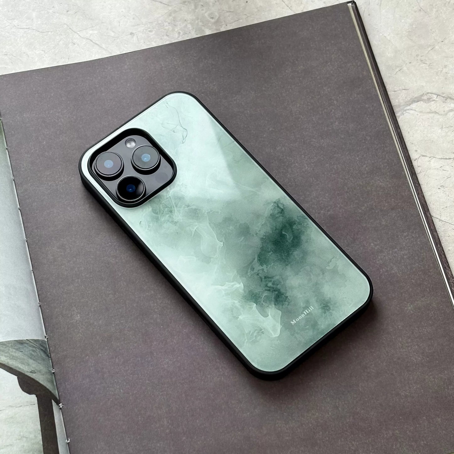 Emerald green anti-slip full-coverage glass premium phone case