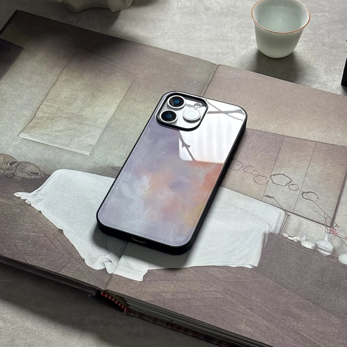 Colorful flowing water pattern, anti-slip, full-coverage glass original premium phone case.
