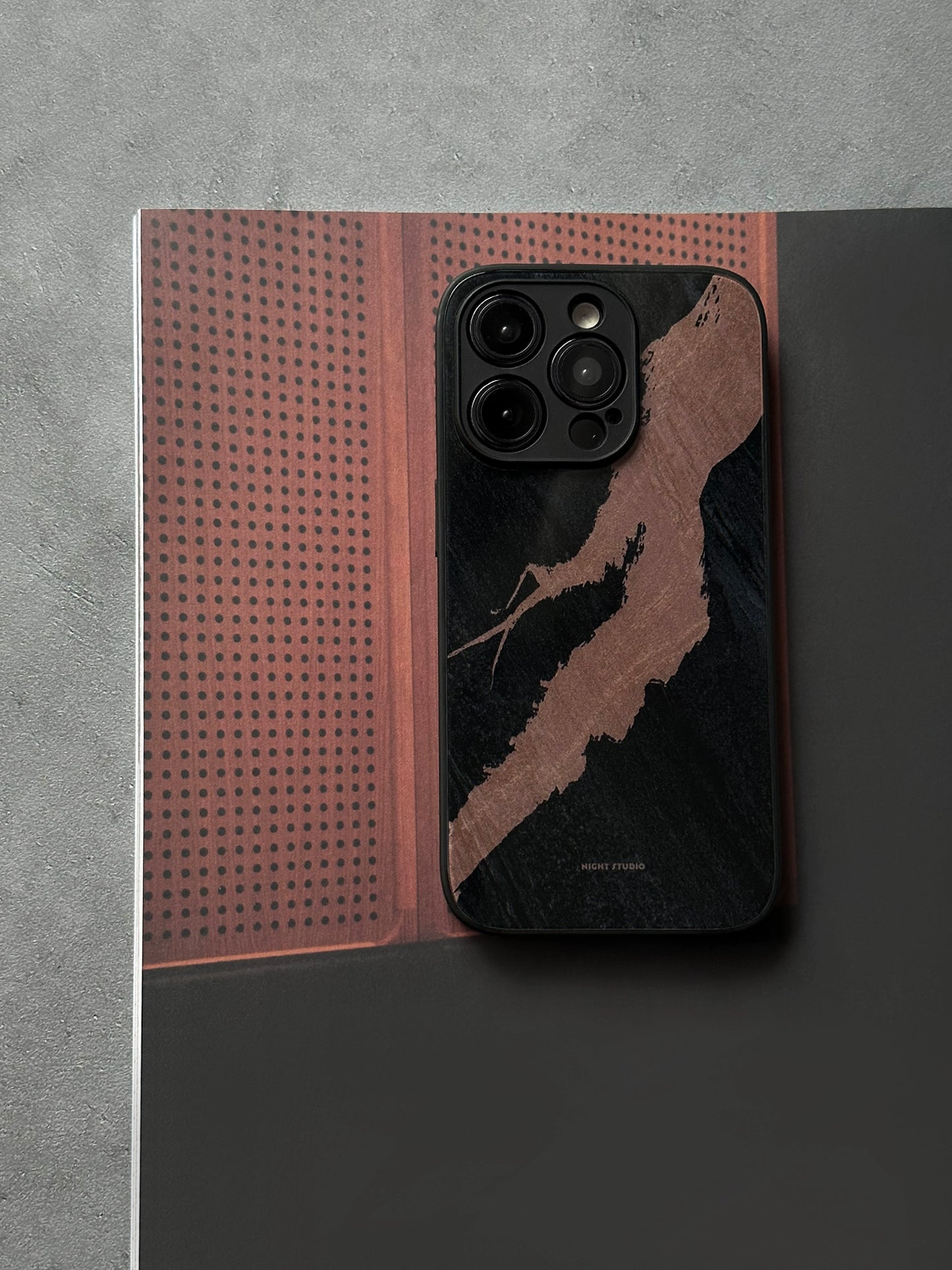 Night Studio Brown Textured Black Phone Case