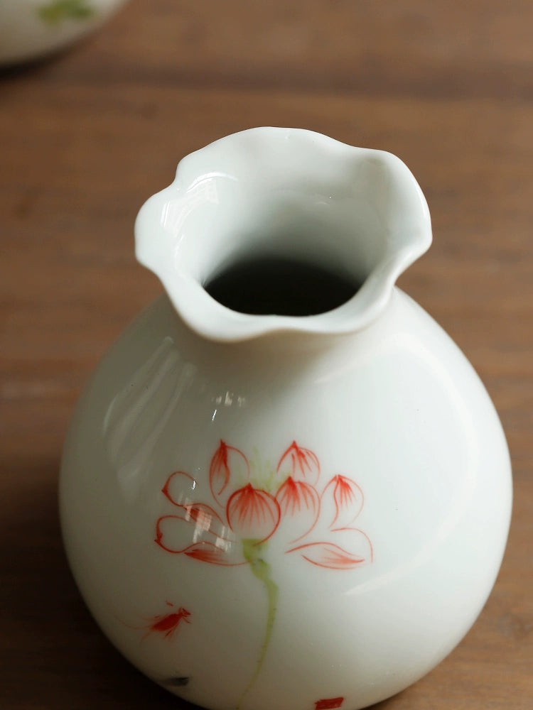 Chinese Hand Painted Ceramic Flower Vase