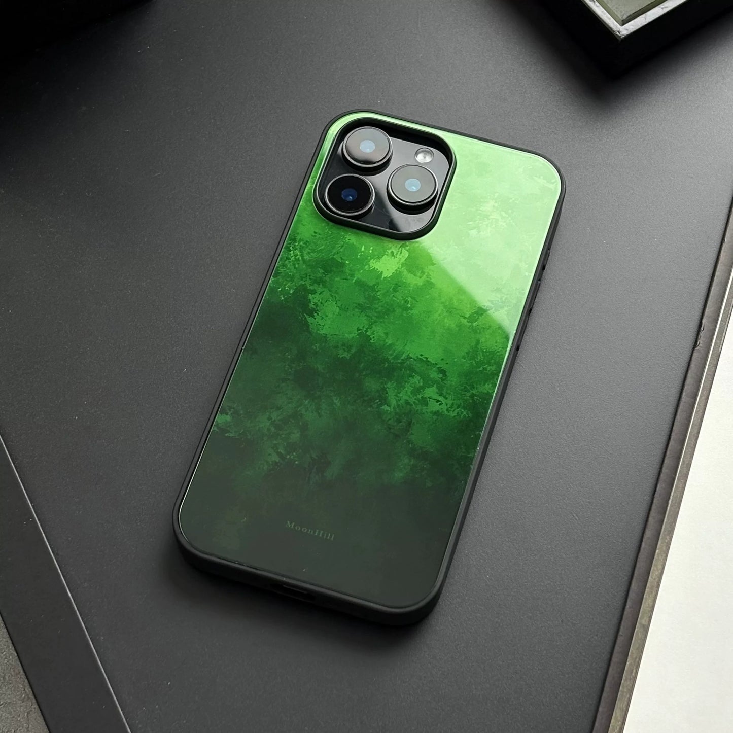 Emerald green artistic painting non-slip full-coverage glass premium phone case