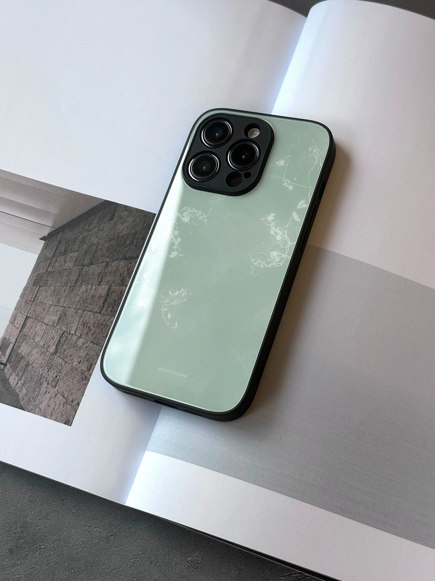 Night Studio Branch Texture Light Green Phone Case