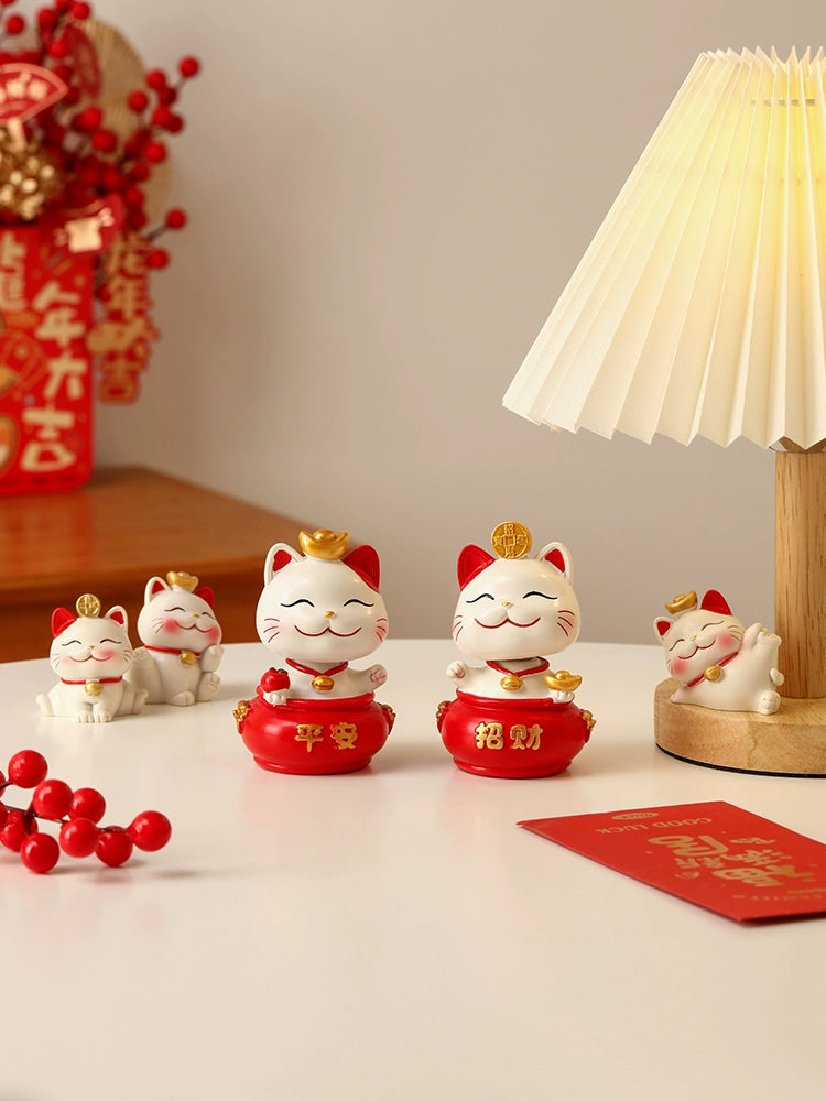 Fortune Cat Car Gadget Office Desktop Decoration