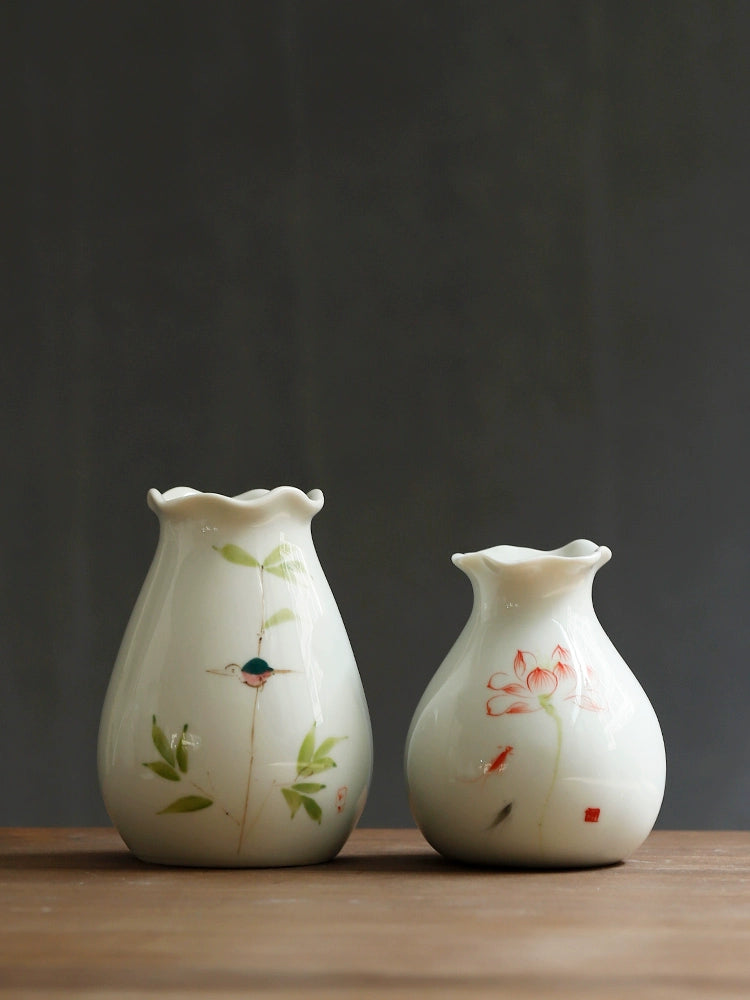 Chinese Hand Painted Ceramic Flower Vase