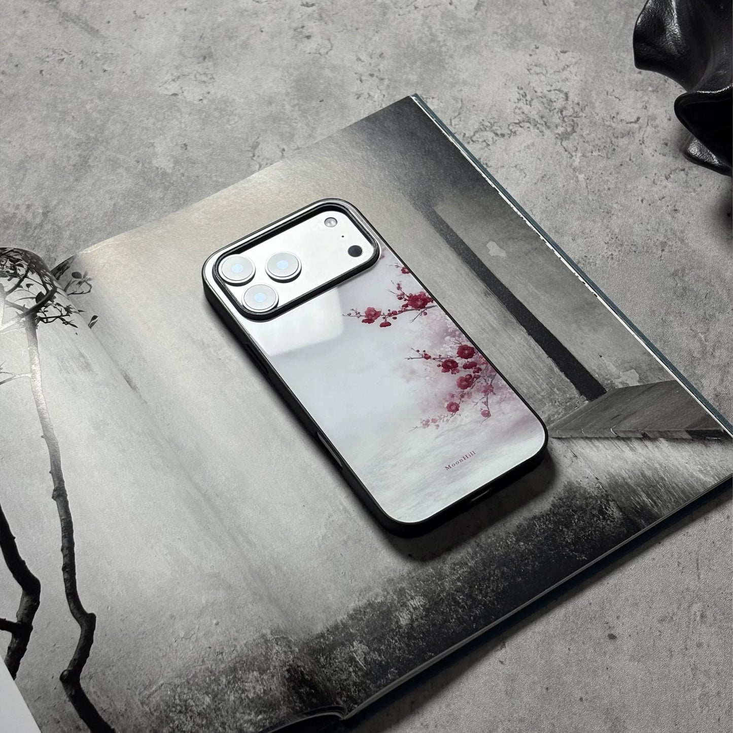 Plum blossom pattern anti-slip full-coverage tempered glass premium phone case
