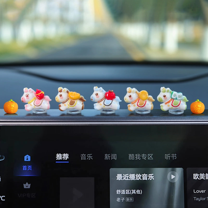 2026 New Year Car Dashboard Zodiac Horse Mini Figurine – New Year Gift