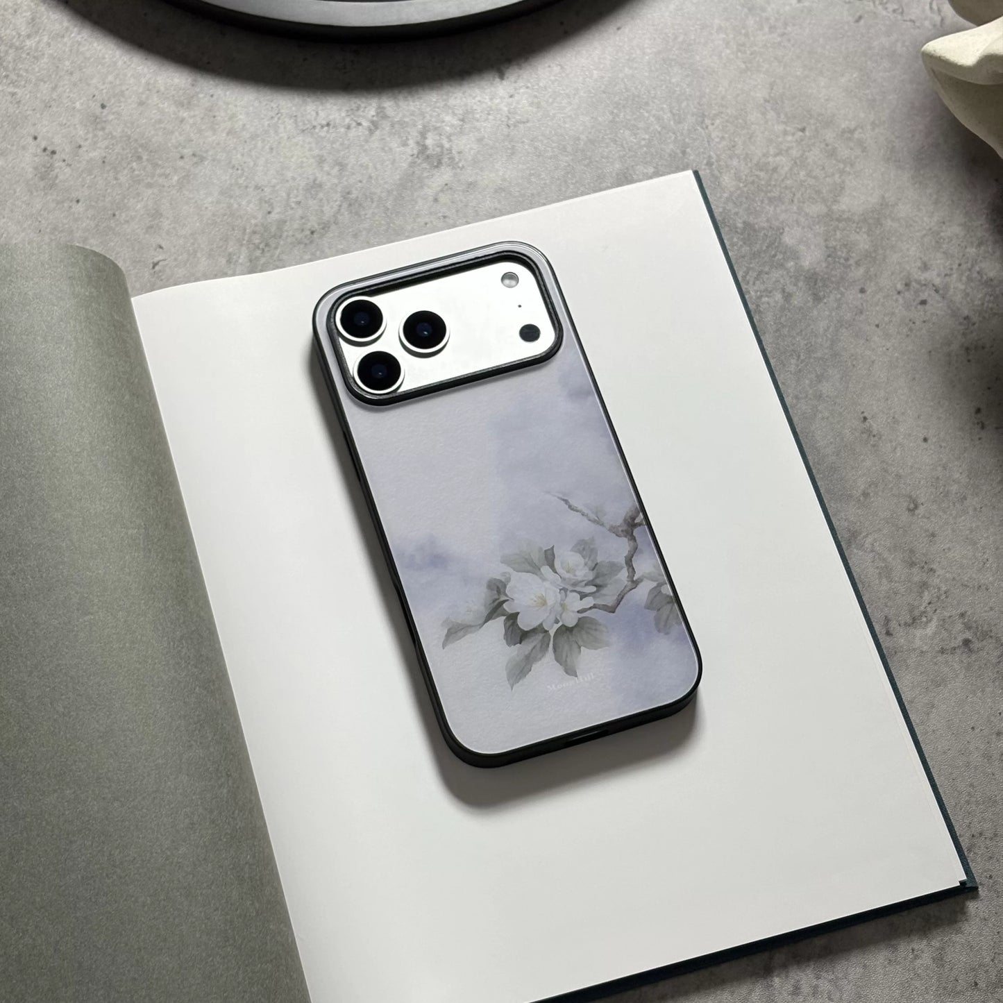 Snowy White Magnolia Flower Art Design Anti-slip Full Coverage Glass Premium Phone Case