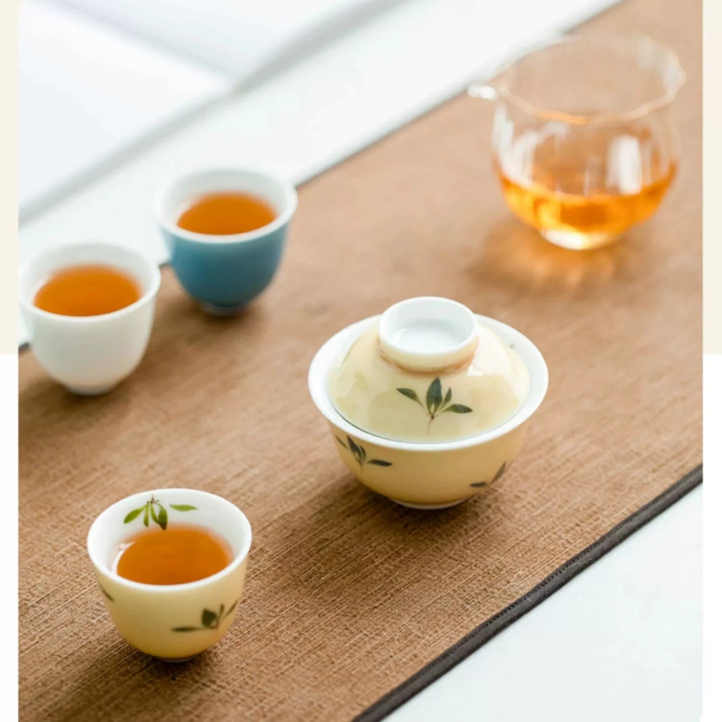 Yellow Hand-painted Butterfly Orchid Gaiwan