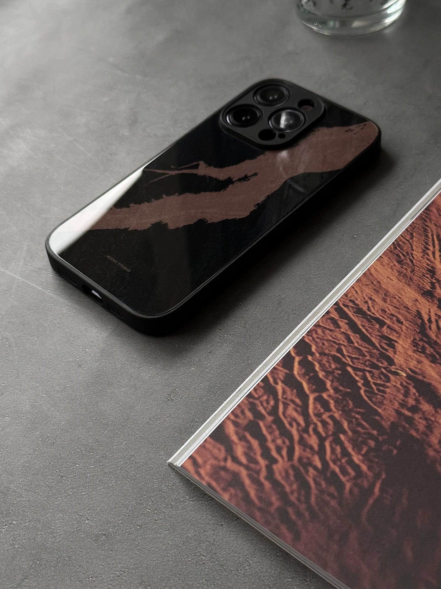 Night Studio Brown Textured Black Phone Case
