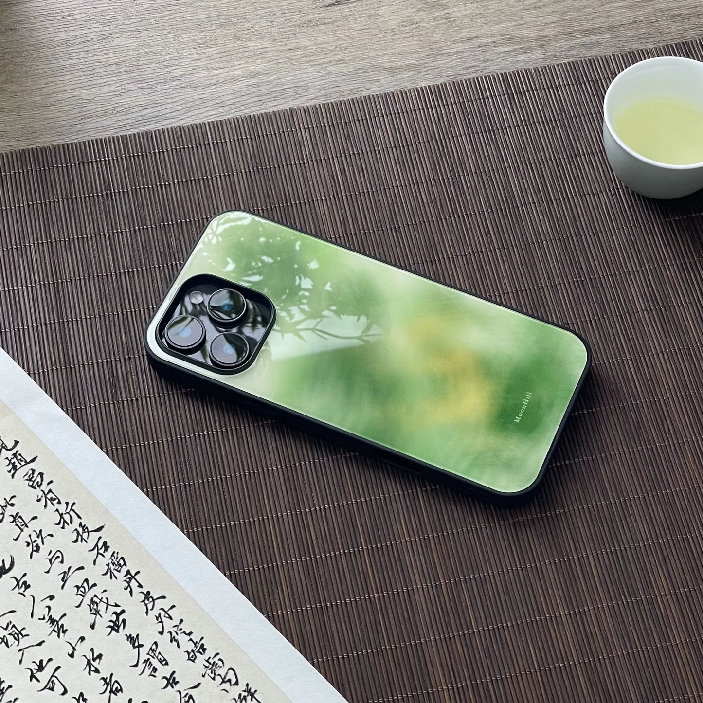 Yellow-green grass pattern, non-slip, full-coverage glass original premium phone case