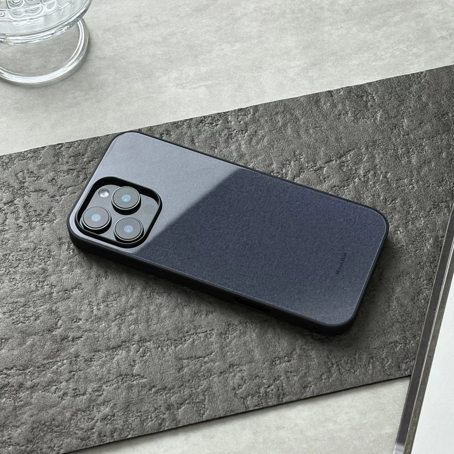 Black non-slip full-coverage glass premium phone case