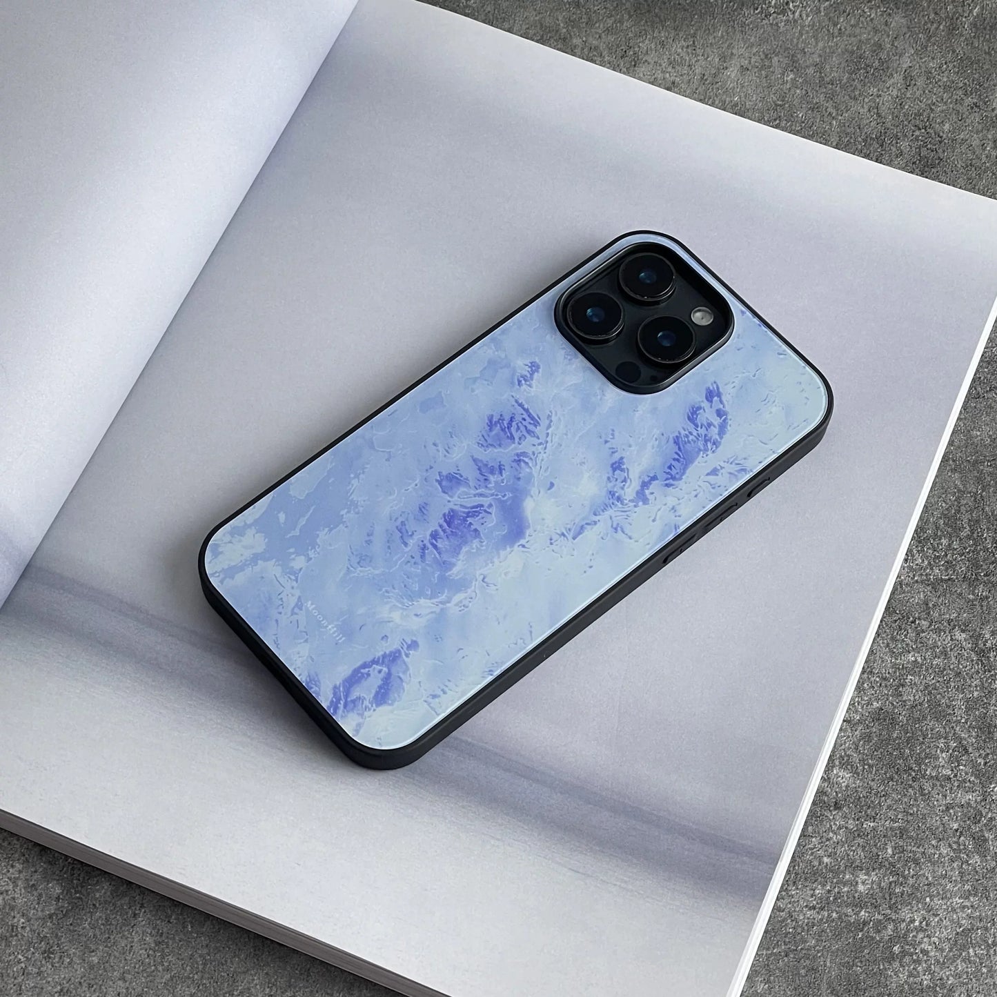 Snowy mountain anti-slip glass premium phone case