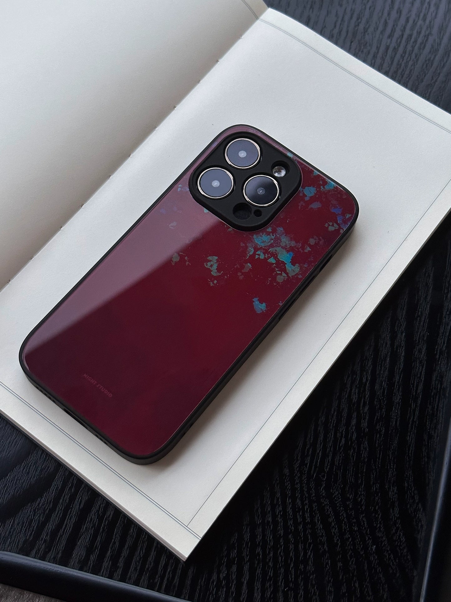 Night Studio Blue Graffiti Art Retro Red Phone Case