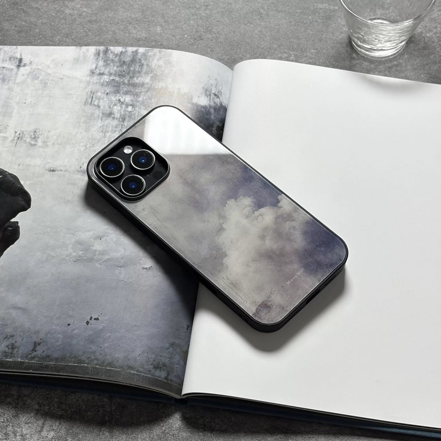 Overlapping cloud pattern anti-slip full-coverage glass premium phone case