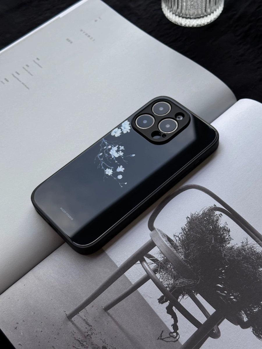 Night Studio Vintage white Magnolia Black Phone Case