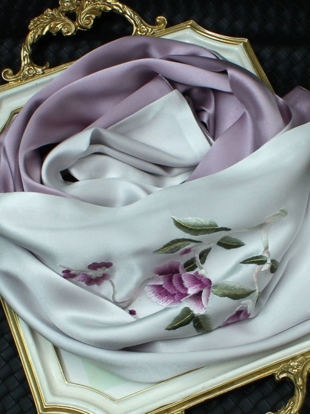 Suzhou embroidery hand-embroidered silk scarf