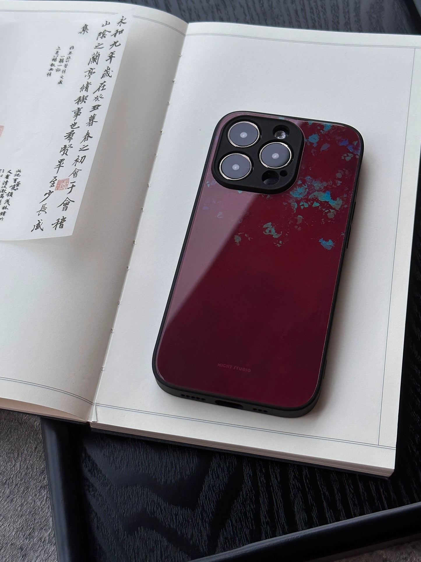 Night Studio Blue Graffiti Art Retro Red Phone Case