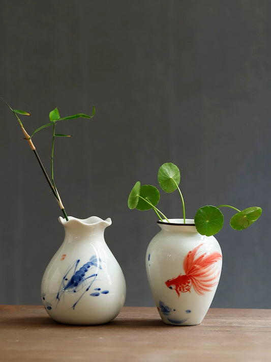 Chinese Hand Painted Ceramic Flower Vase