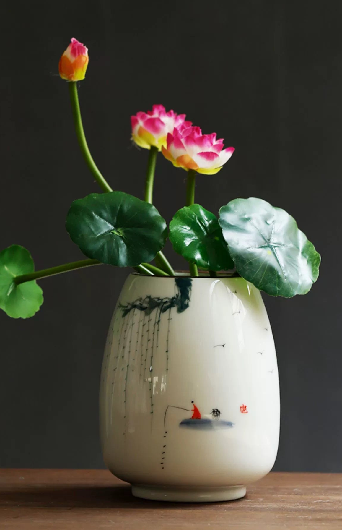 Chinese Hand Painted Ceramic Flower Vase