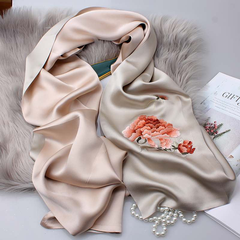 Suzhou embroidery hand-embroidered silk scarf