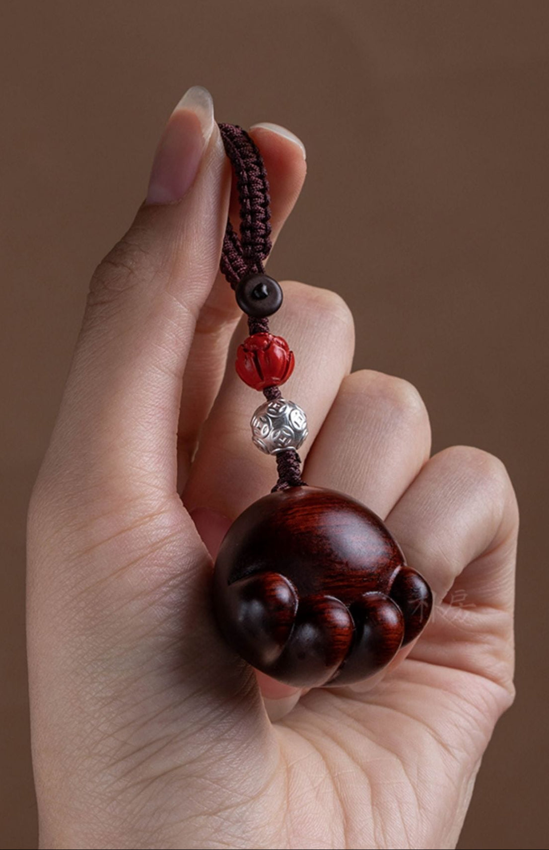 Cute Sandalwood Cat Claws Car Keychain Pendant