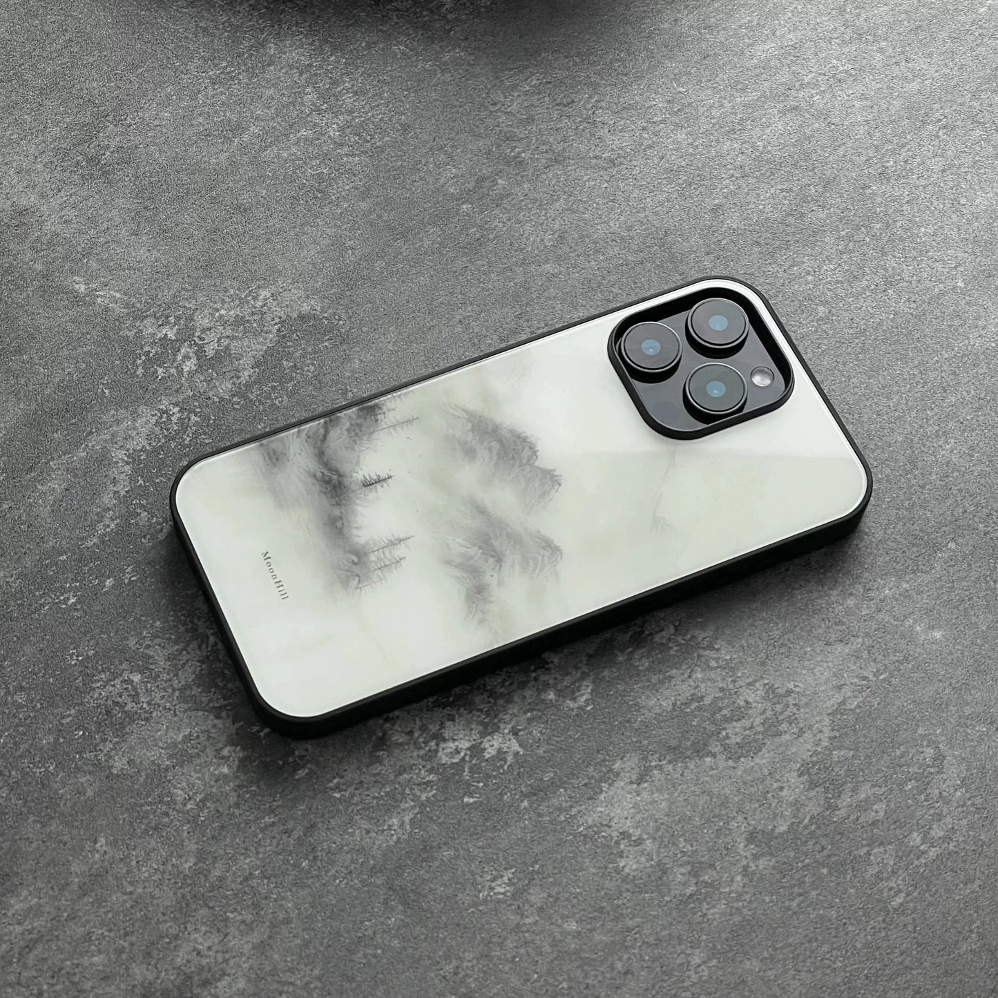 High-mountain cloud and mist pattern, anti-slip, full-coverage glass premium phone case