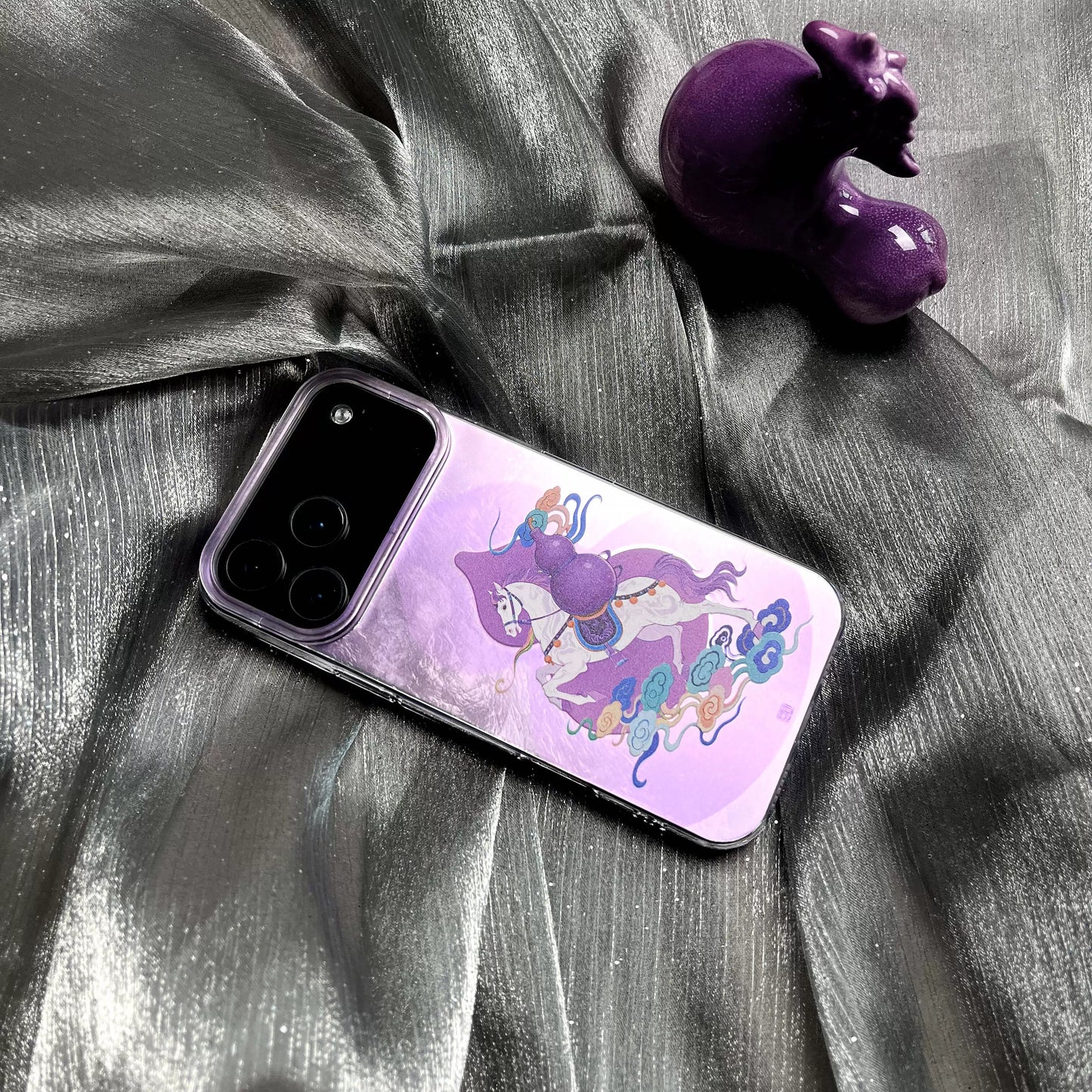 Good fortune is coming soon! Horse-themed laser-cut drop-proof premium phone case (15pm).