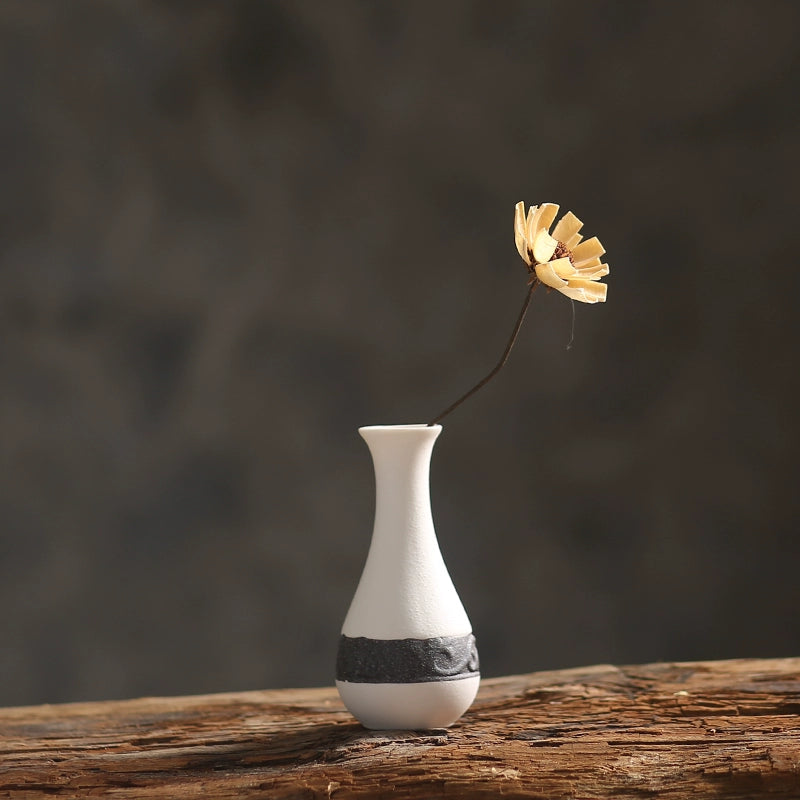 Modern Chinese Home Accessories Ceramic Small Vase