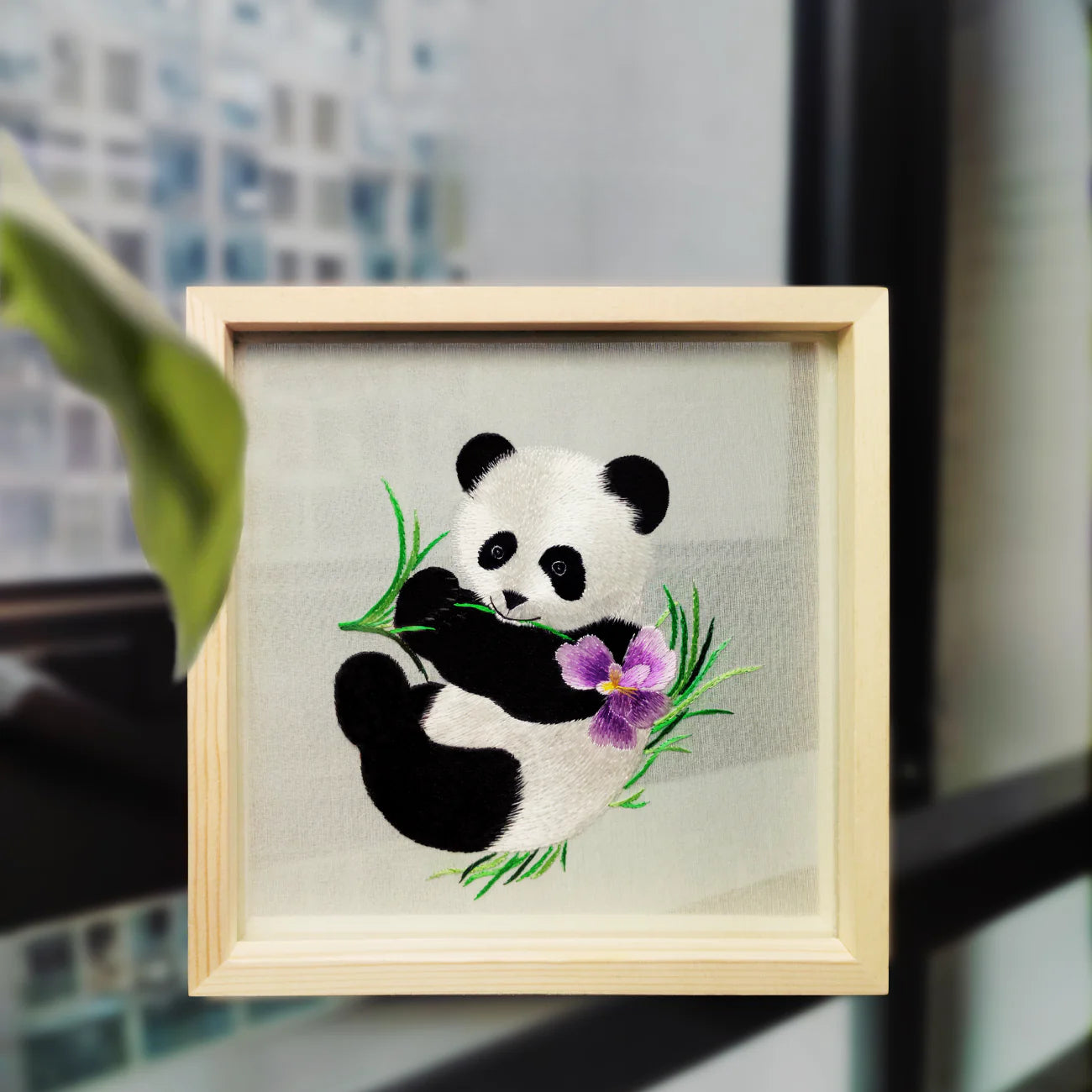 Natural Wood Shu Embroidery Panda Photo Frame Ornament