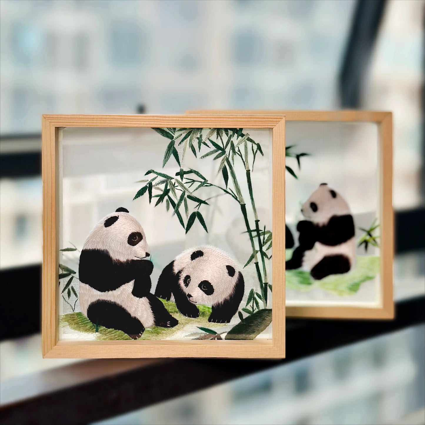 Natural Wood Shu Embroidery Panda Photo Frame Ornament
